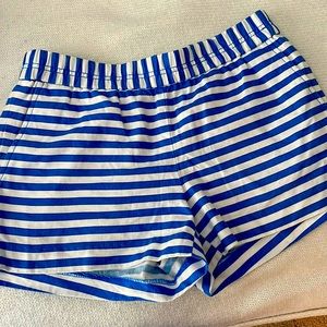 J. Crew boardwalk pull on shorts with pockets.